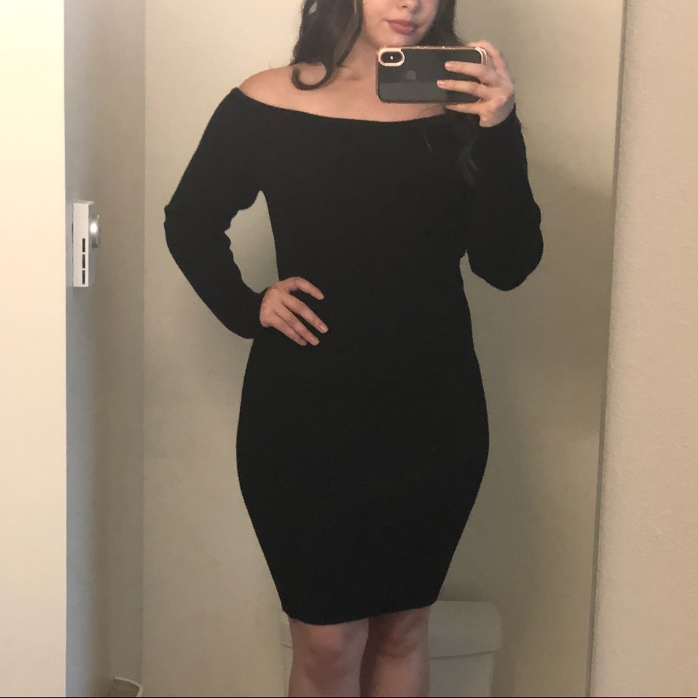Black long sleeve dress